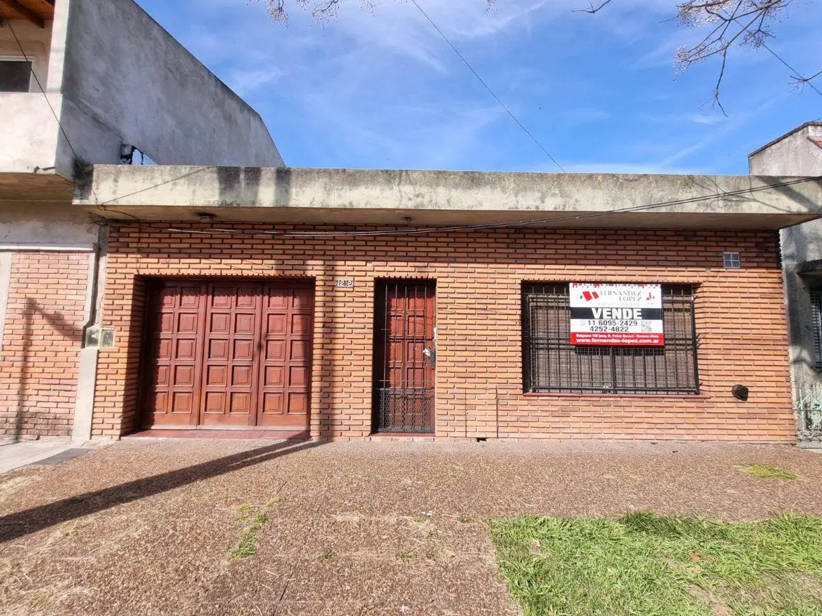 Casa totalmente a reciclar sobre lote de 8,66 x 19,69 5