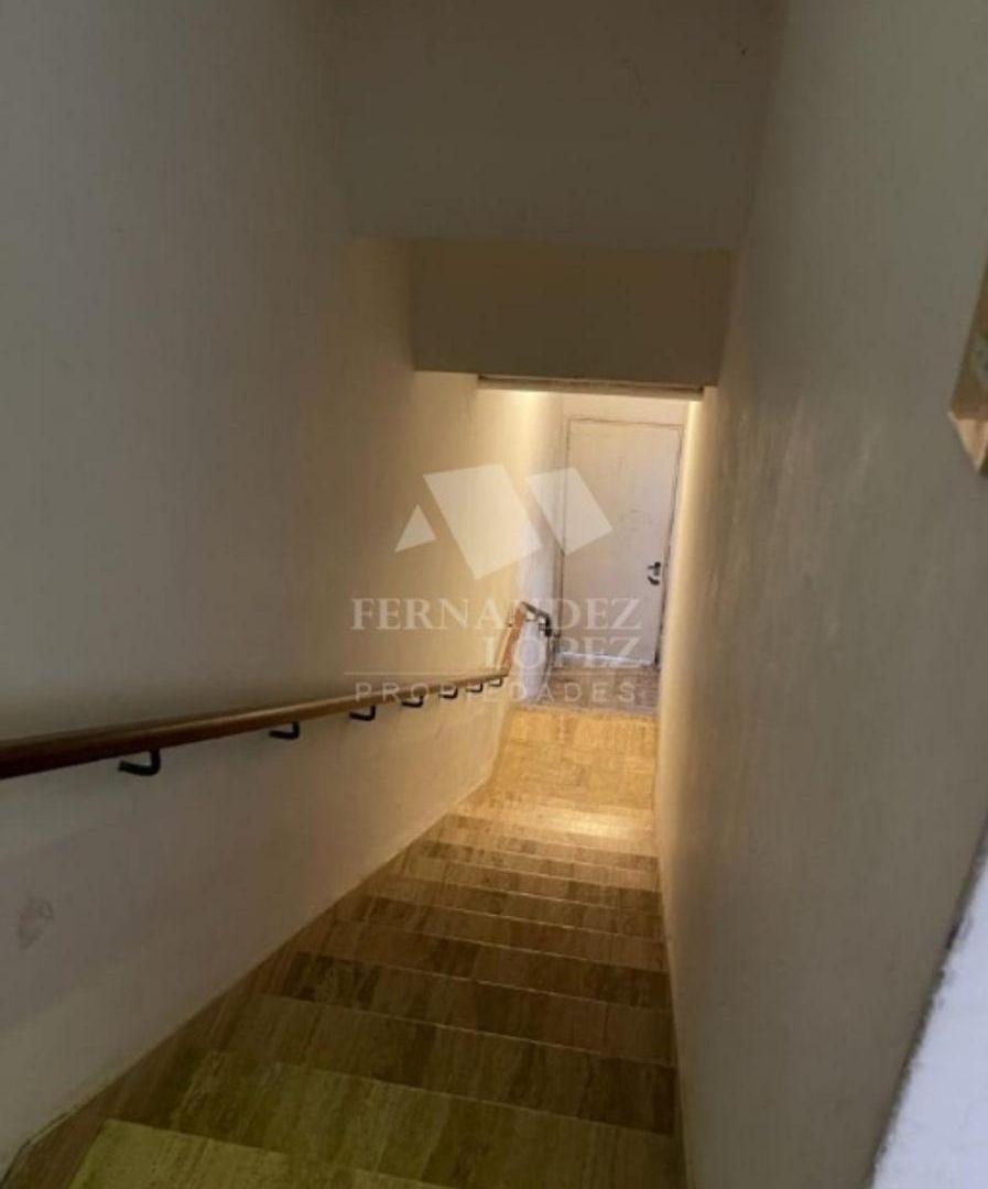 Foto de Departamento de 3 ambientes al contrafrente en primer piso por escalera, imagen 2