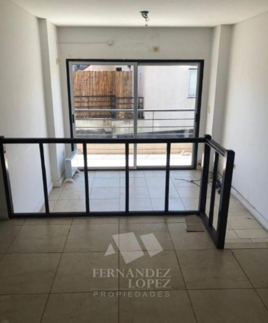 Foto de Excelente semipiso 3 ambientes con cochera cubierta en inmejorable zona, imagen 3