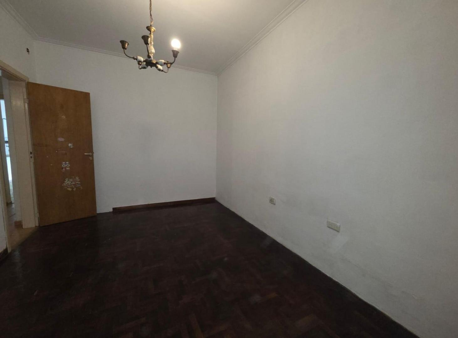 Foto de PH en VENTA 2 Hab patio c/parrilla La Plata, imagen 5