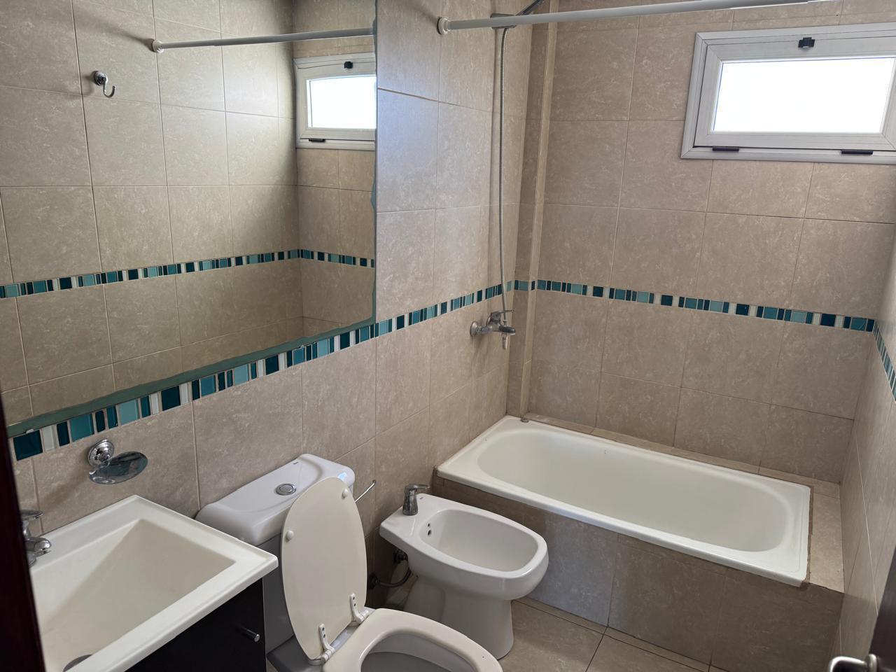 Foto de Departamento en ALQUILER con terraza propia y cochera, imagen 5