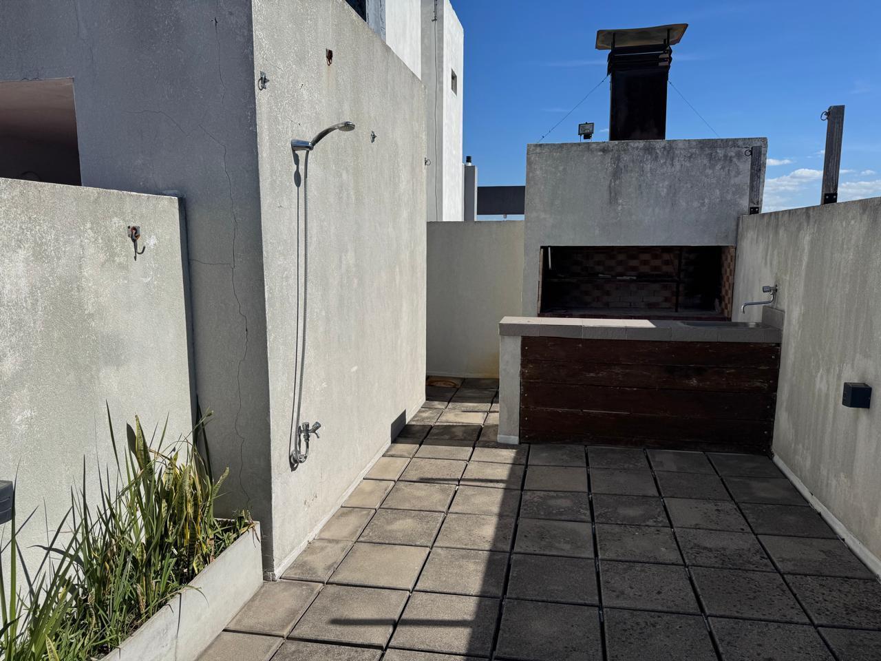 Foto de Departamento en ALQUILER con terraza propia y cochera, imagen 4