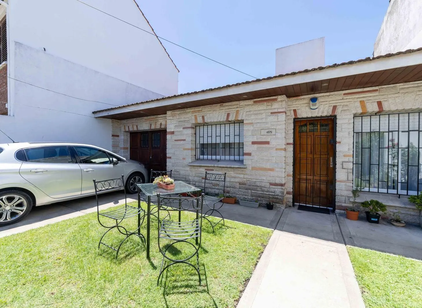 Casa 3 ambientes en Parque Luro 1