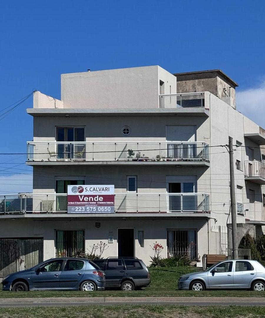 Foto de Edificio de dos plantas frente al mar - zona Zacagnini, imagen 1