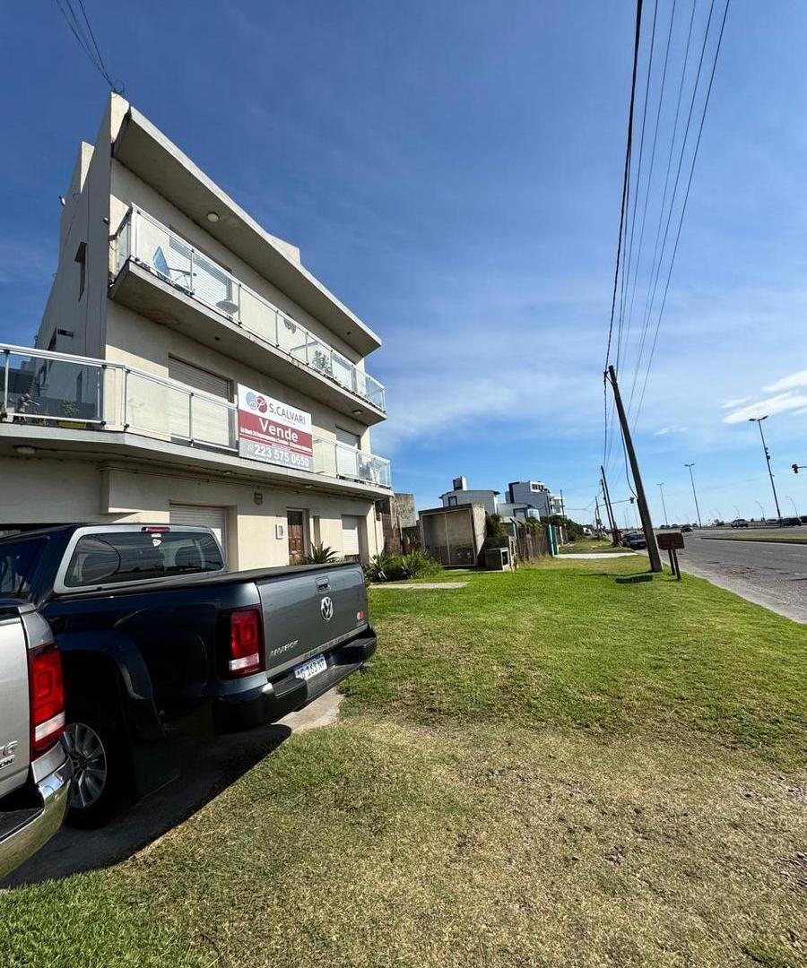 Foto de Edificio de dos plantas frente al mar - zona Zacagnini, imagen 4