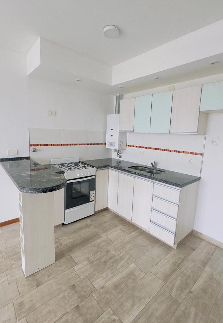 Departamento en ALQUILER: Riccheri 8A San Lorenzo