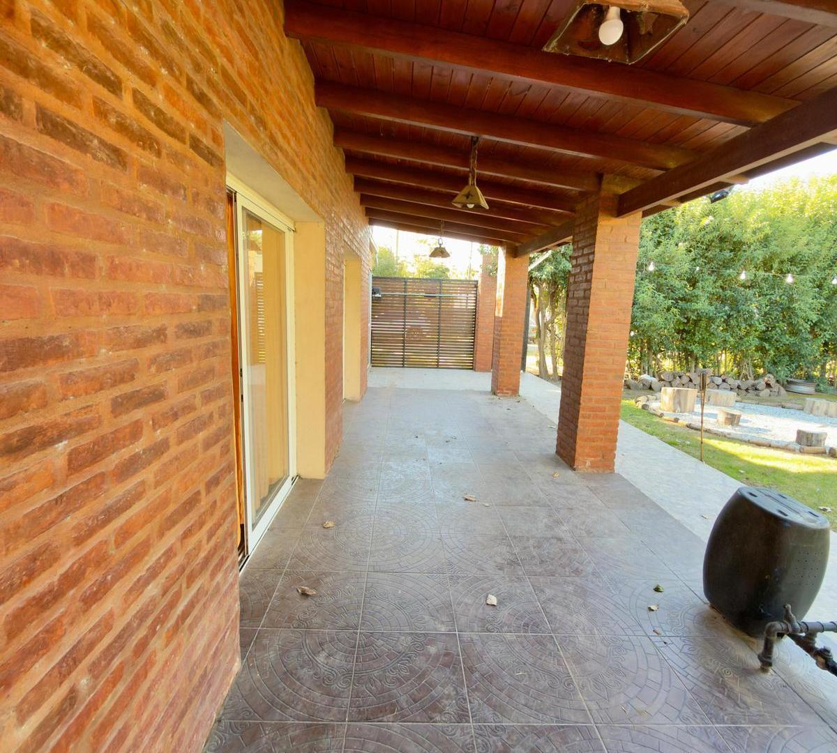 Foto de Casa en VENTA : España 464 (España esquina Cmte. Espora ) Capitán, imagen 2