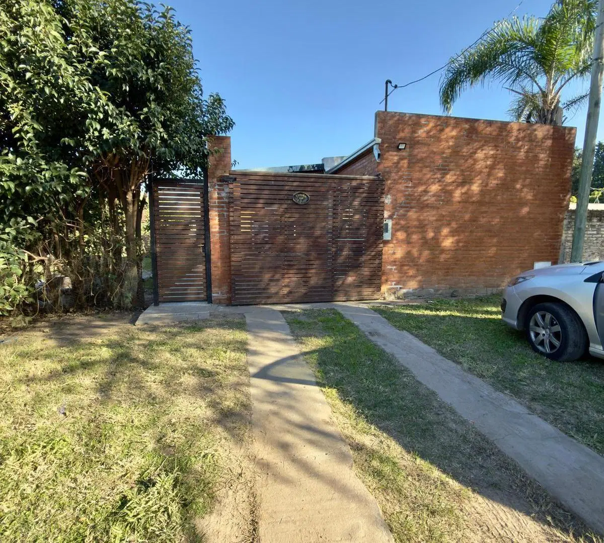 Casa en VENTA : España 464 (España esquina Cmte. Espora ) Capitán Bermúdez 3
