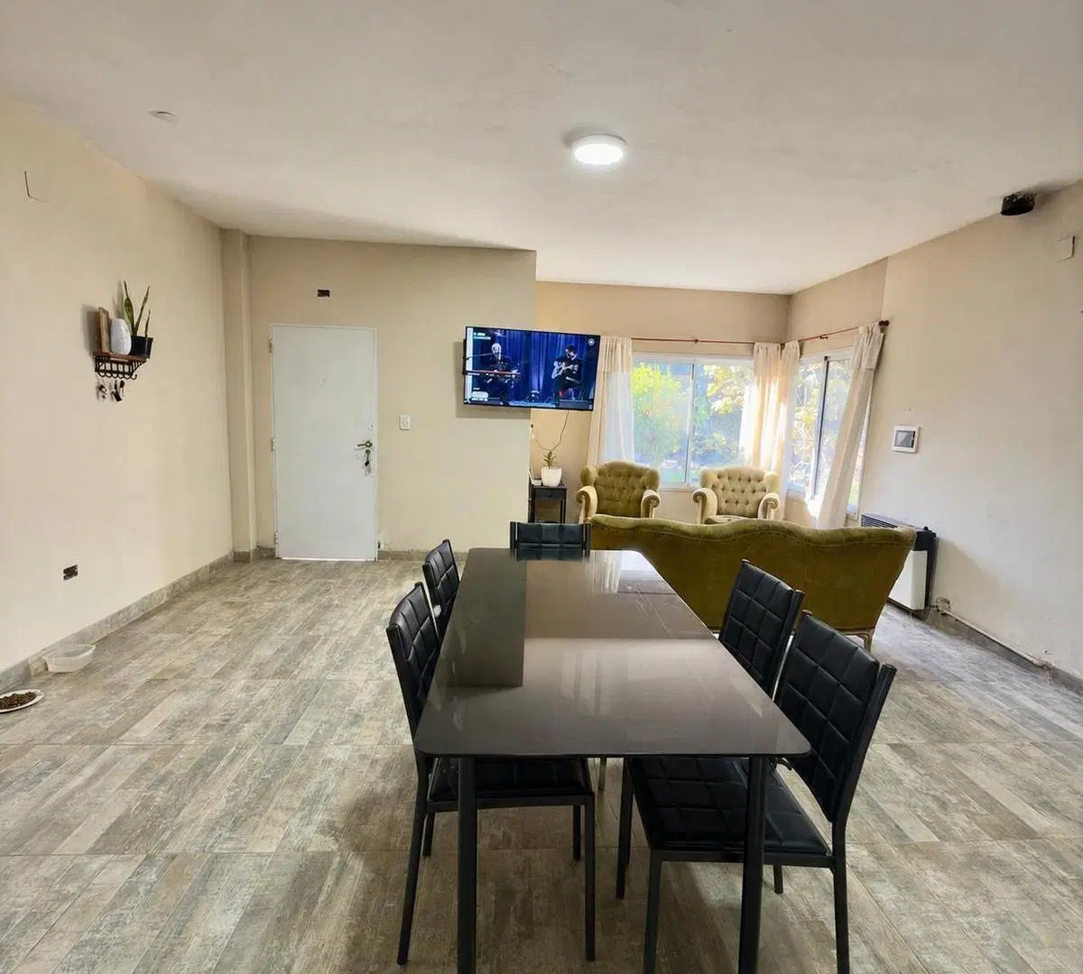 Casa en VENTA : España 464 (España esquina Cmte. Espora ) Capitán Bermúdez 8