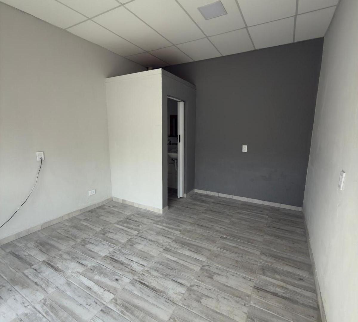Foto de Local En ALQUILER : Moreno 426 San Lorenzo, imagen 3