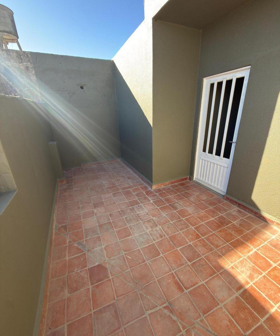 Foto de Departamento en ALQUILER: Riccheri 986 San Lorenzo, imagen 2