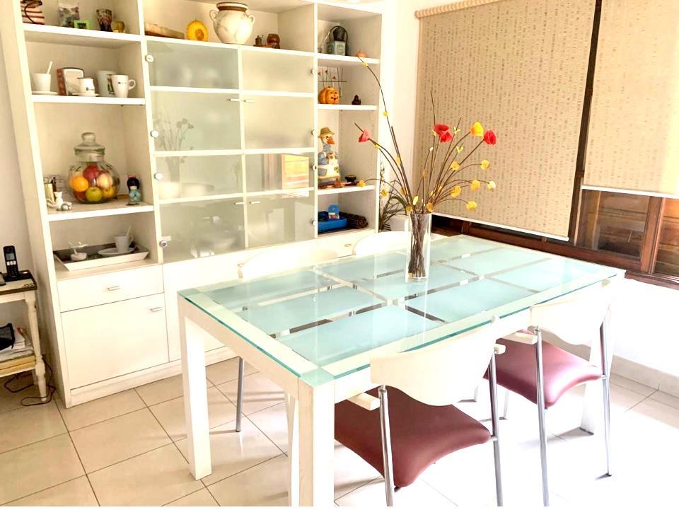 Casa Lote Propio Tipo Chalet con Jardin y Cocheras en Franklin 1100 4