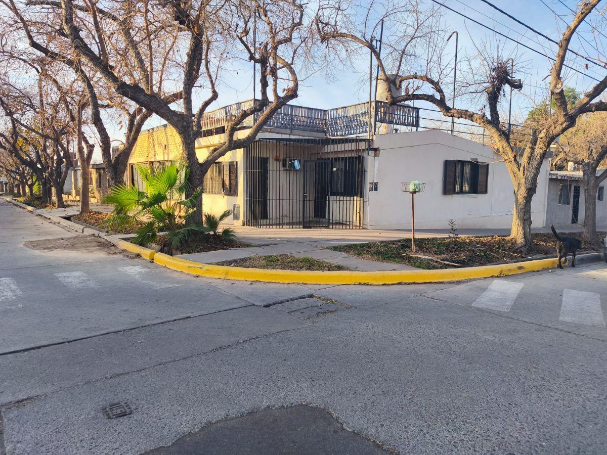 Foto de RT Propiedades VENDE casa en Barrio Cementista II Las Heras Mendoza, imagen 4