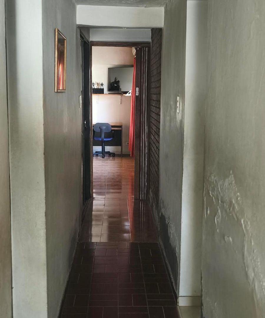 Foto de RT Propiedades VENDE casa en Barrio 12 de Junio El Challao Las Heras, imagen 3