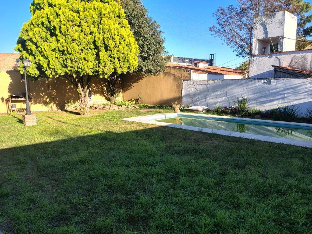 Alquiler anual, Casa 3 dor, 2 baños, Piscina en barrio Santa Rita, Carlos Paz 3