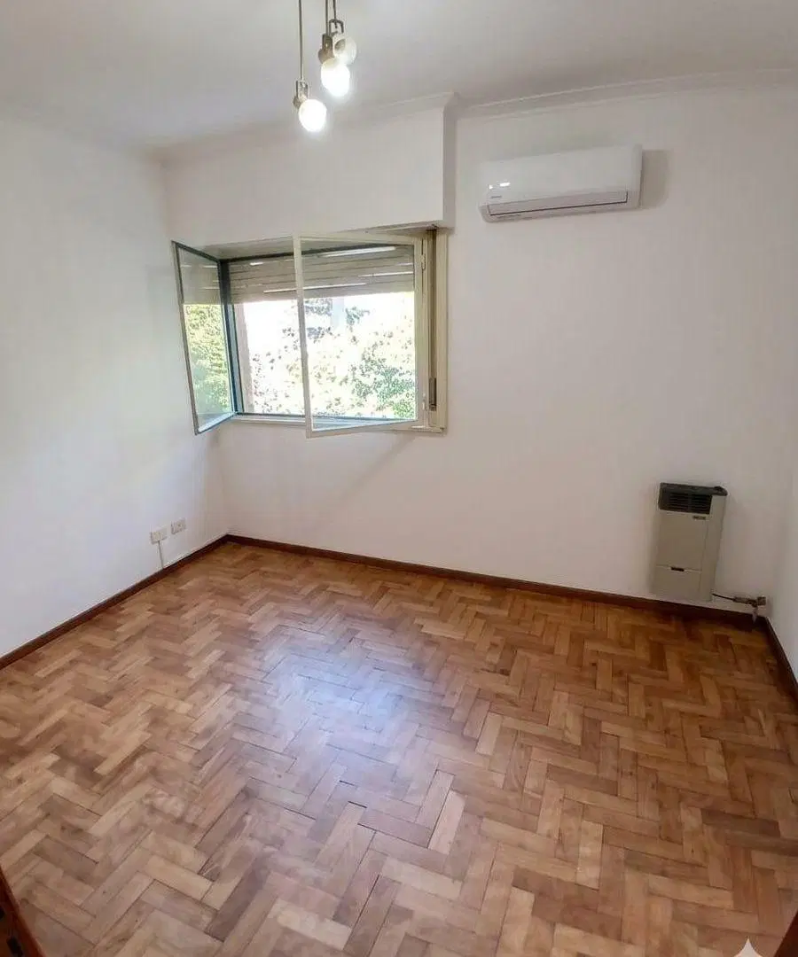 Departamento de tres dormitorios en calle 43 esquina 10 3
