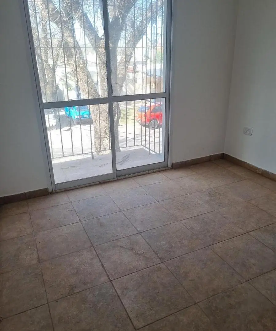 Departamento en Granadero Baigorria 4