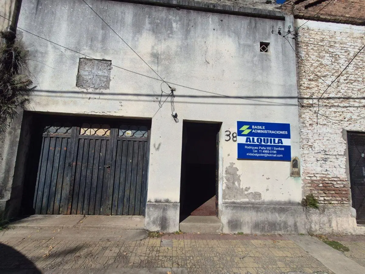 Bodega-Galpón en alquiler en Temperley 5