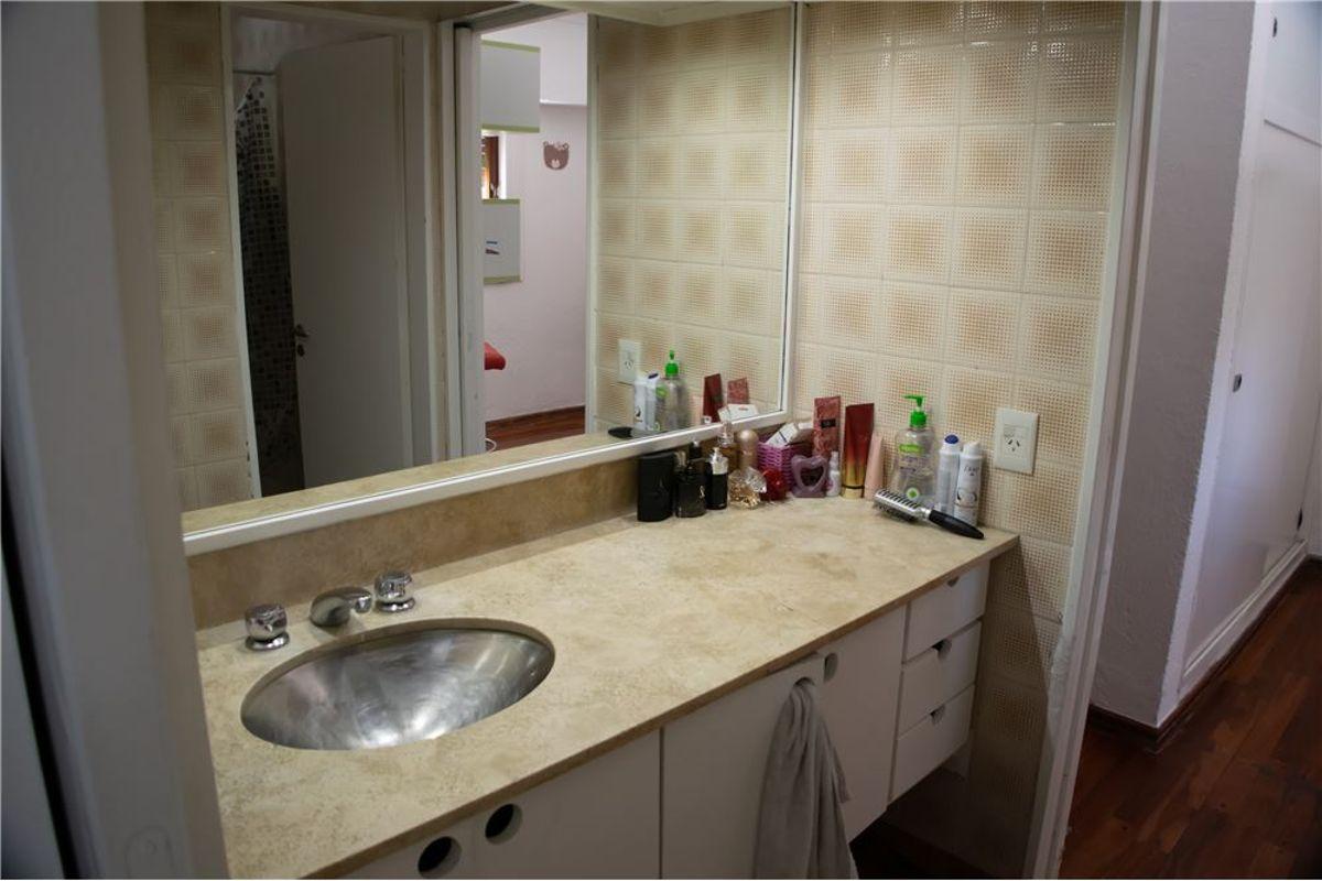 Foto de Casa de 950 m² con 4 dormitorios en venta en El Paraíso, imagen 4