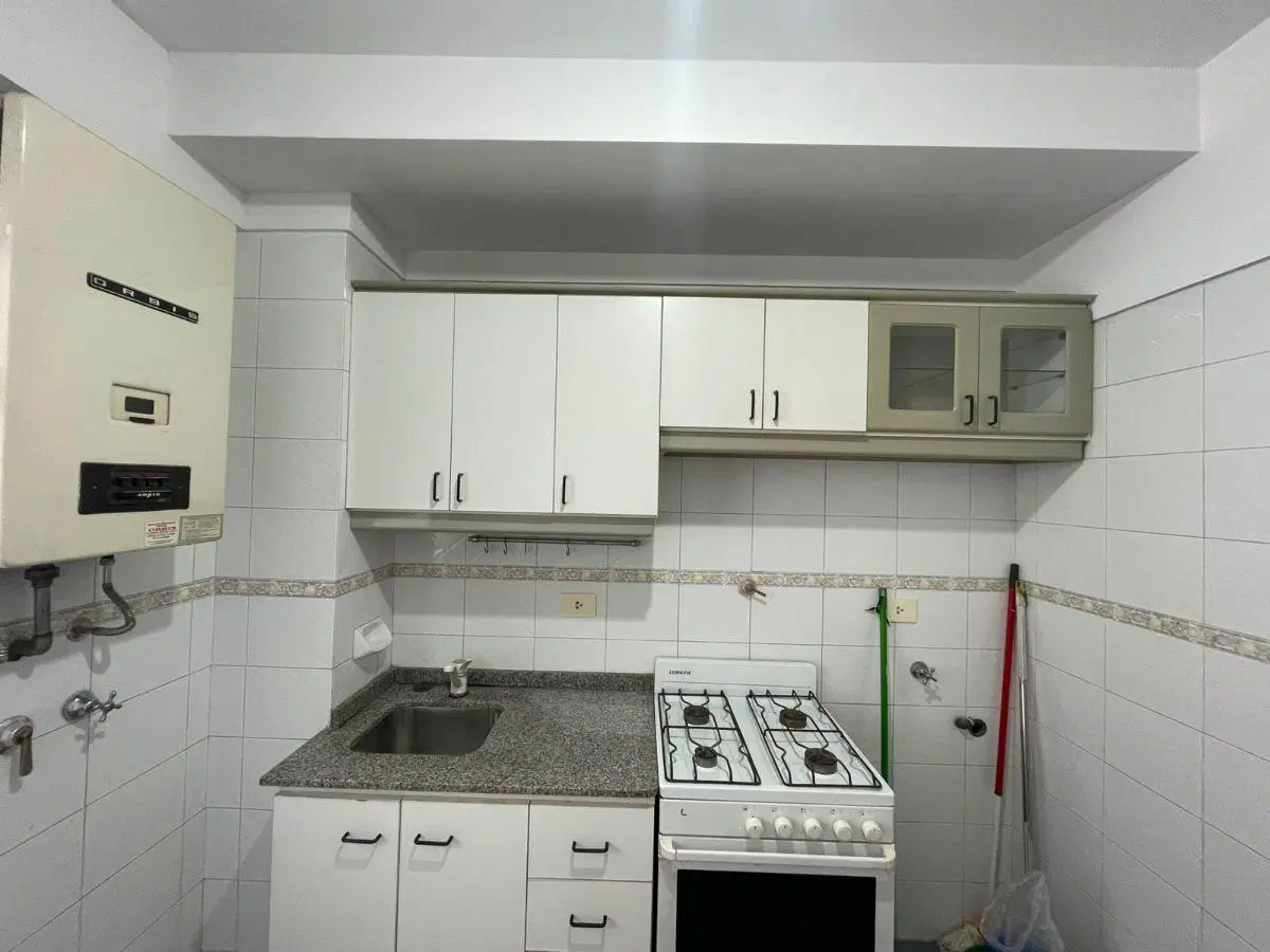 Luminoso departamento de 2 ambientes en excelente ubicación – Ideal vivienda o profesional 1