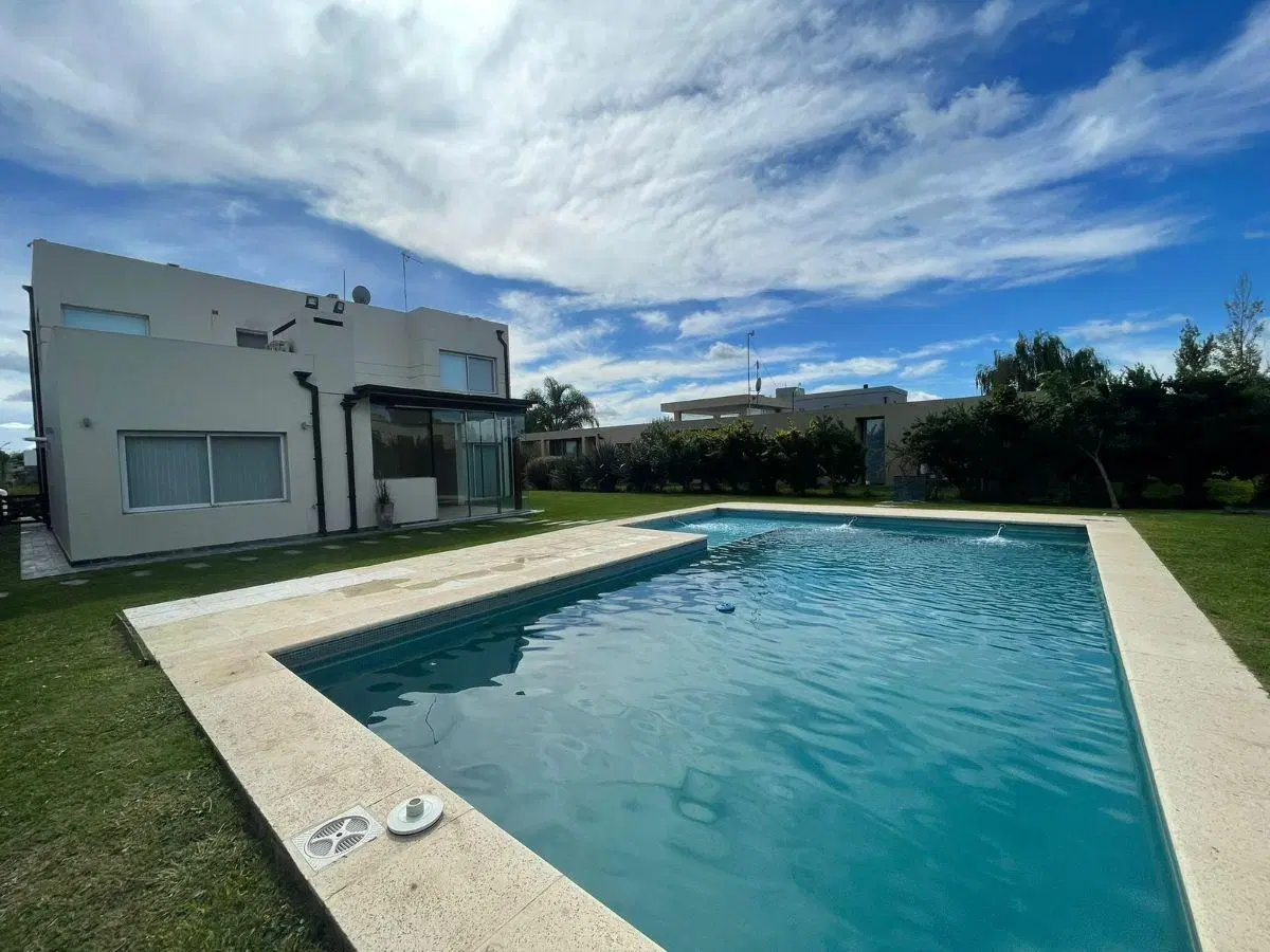 Alquier Casa 5 Ambientes en Country Santa Rita 2
