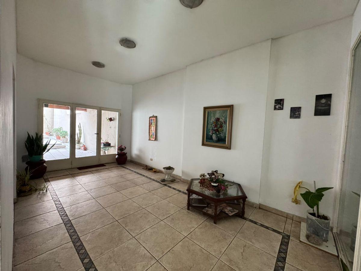 Foto de ALQUILER – 2 AMBIENTES EN LAS LOMITAS | PISO ALTO | BALCÓN AL FRENTE |, imagen 5