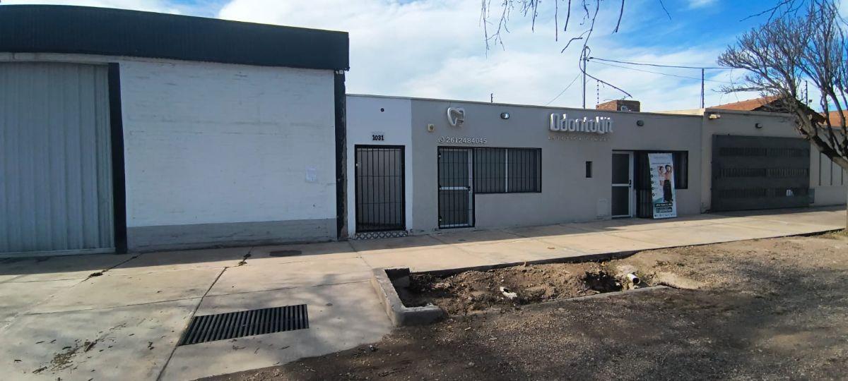 Foto de INPROGROUP VENDE CASA CON LOCALES, imagen 1