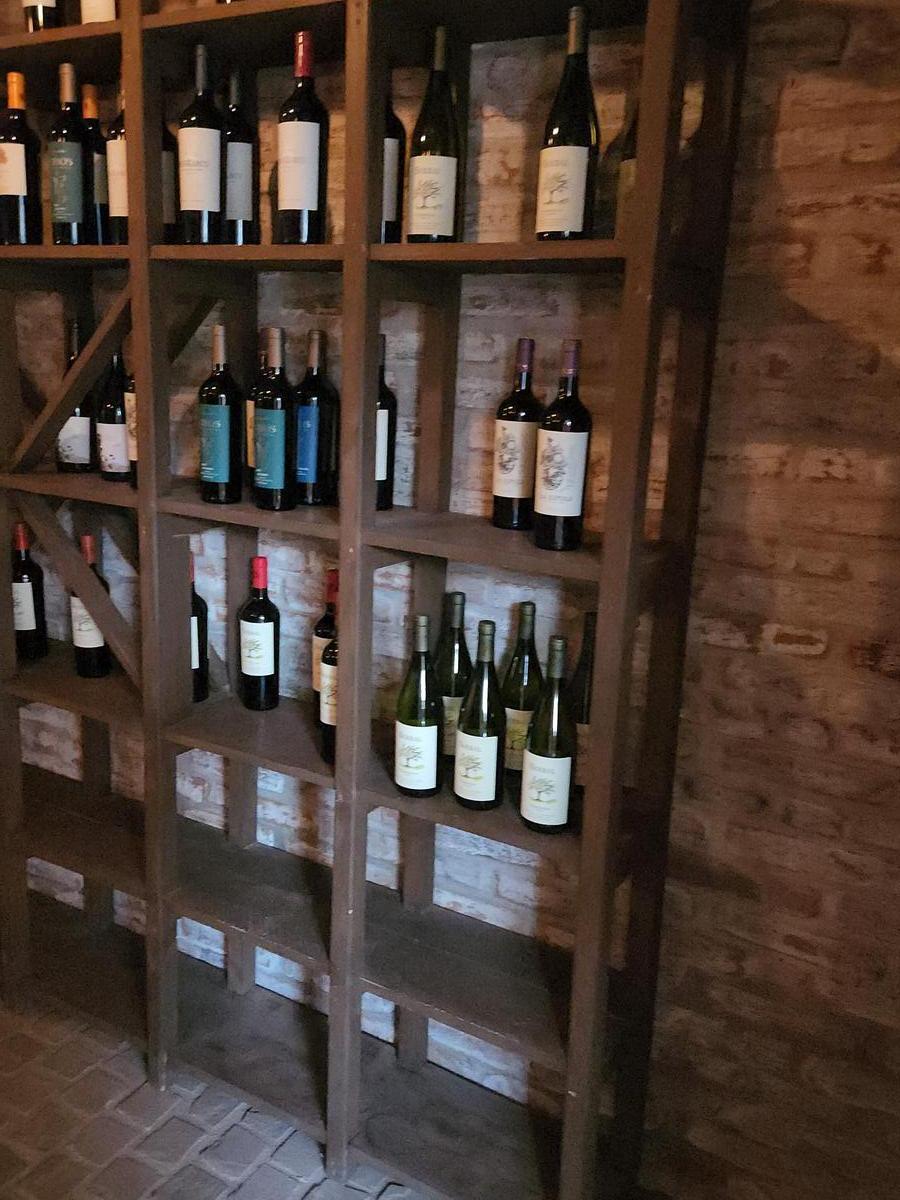 Se Vende Hotel en San Rafael. Medoza, con Restaurante. Todo Nuevo, Equipado y Funcionando. 5