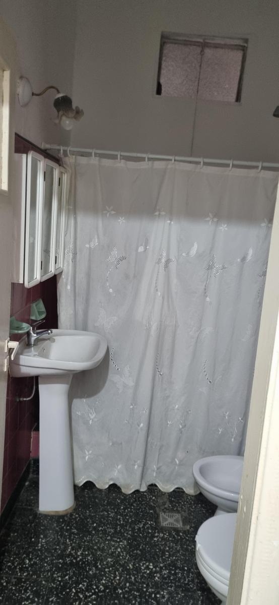 CASA CON 3 DORM.. Precio rebajado !!! OPORTUNIDAD