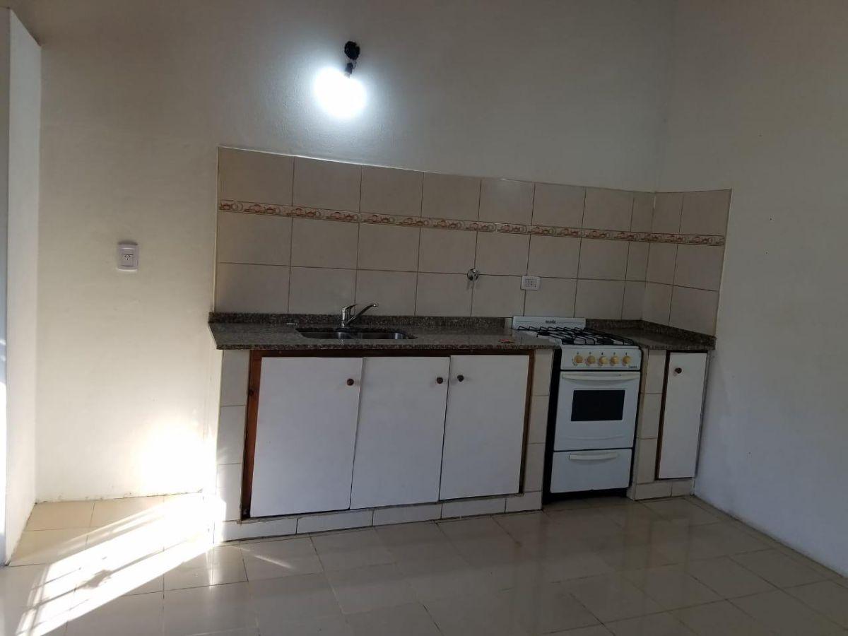 Foto de Casa de 433 m² con 2 dormitorios en venta en Adrogué, imagen 4