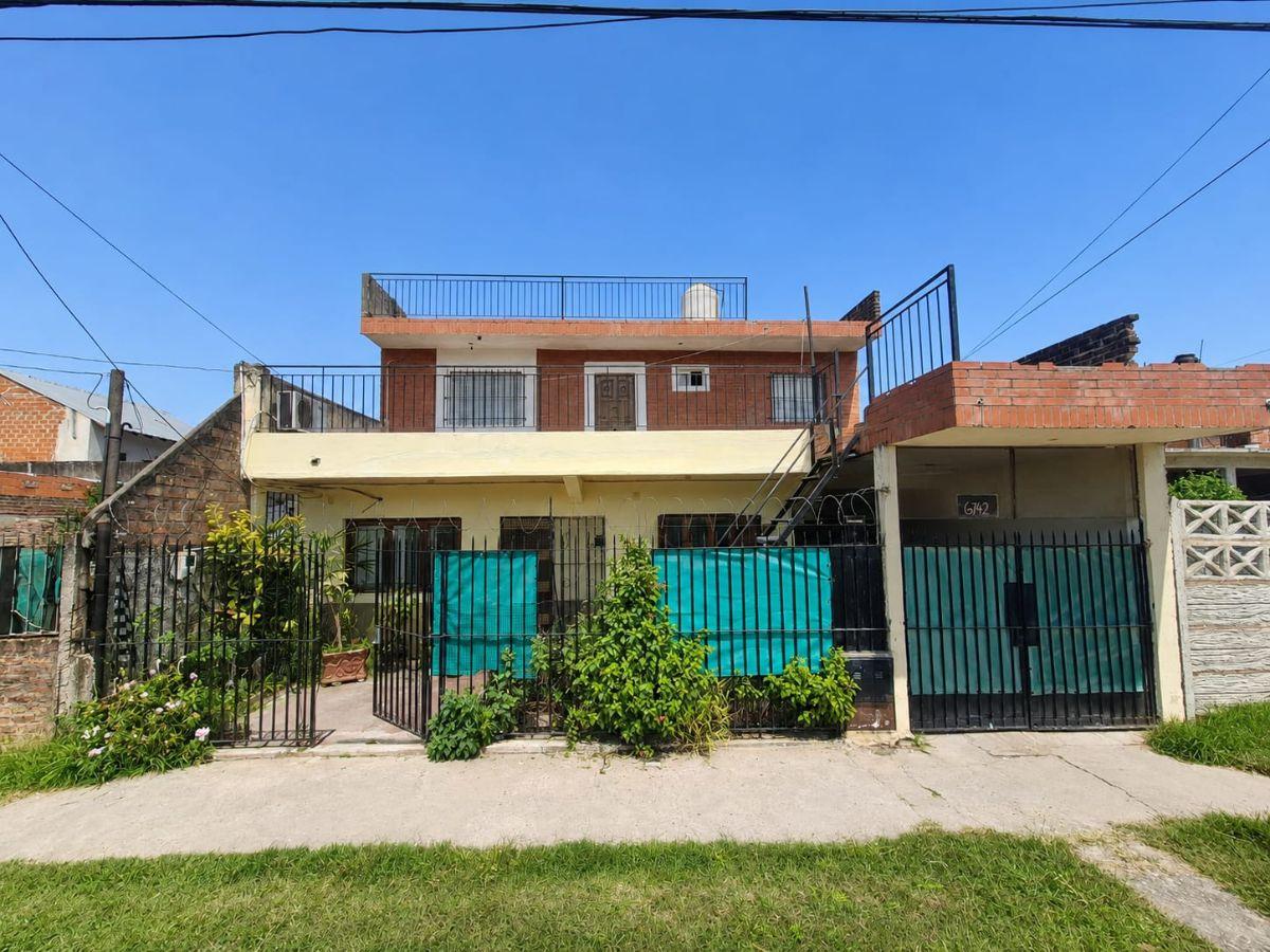 VENTA casa multifamiliar en Esteban Echeverria, con cochera