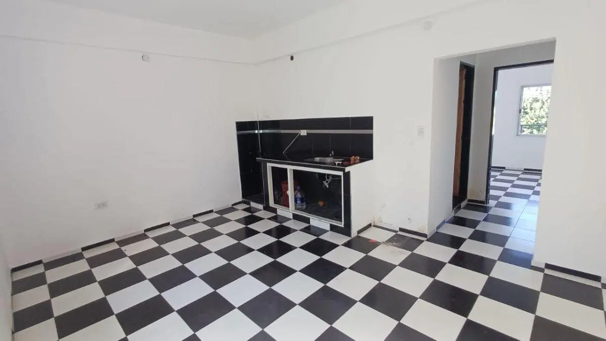 LOTE DE 500 m2 CON 6 DEPARTAMENTOS, IDEAL INVERSOR, FLORENCIO VARELA 2