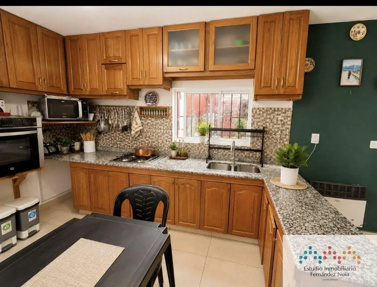 IDEAL INVERSIONISTA, CASA 4 AMBIENTES, MAS DEPTOS EN 2 PISOS EN BERAZATEGUI 4