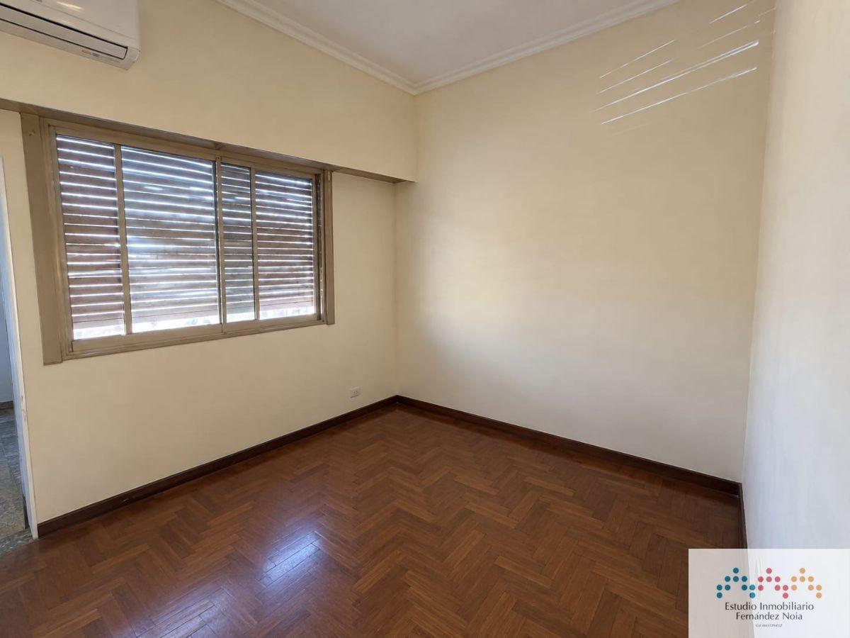 Foto de Casa en venta c/ cochera en Temperley, imagen 4