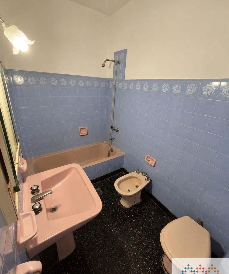 Foto de Casa en venta c/ cochera en Temperley, imagen 5