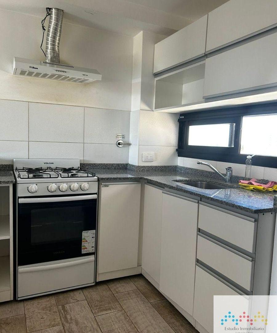 Foto de Departamento en alquiler en Remedios de Escalada, imagen 5