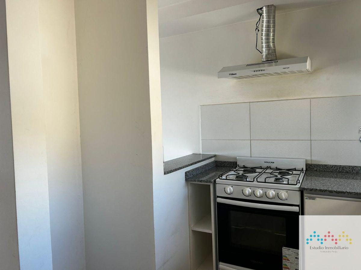 Foto de Departamento en alquiler en Remedios de Escalada, imagen 4