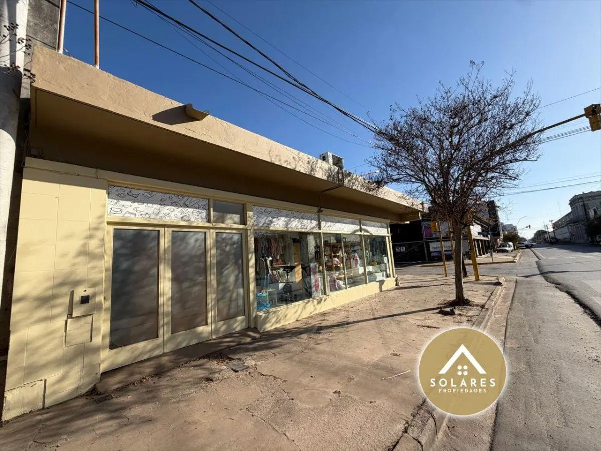 Salon comercial en excelente esquina 4