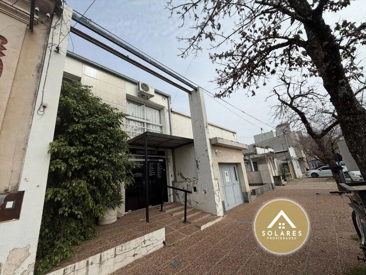 Inmueble en excepcional ubicacion 2