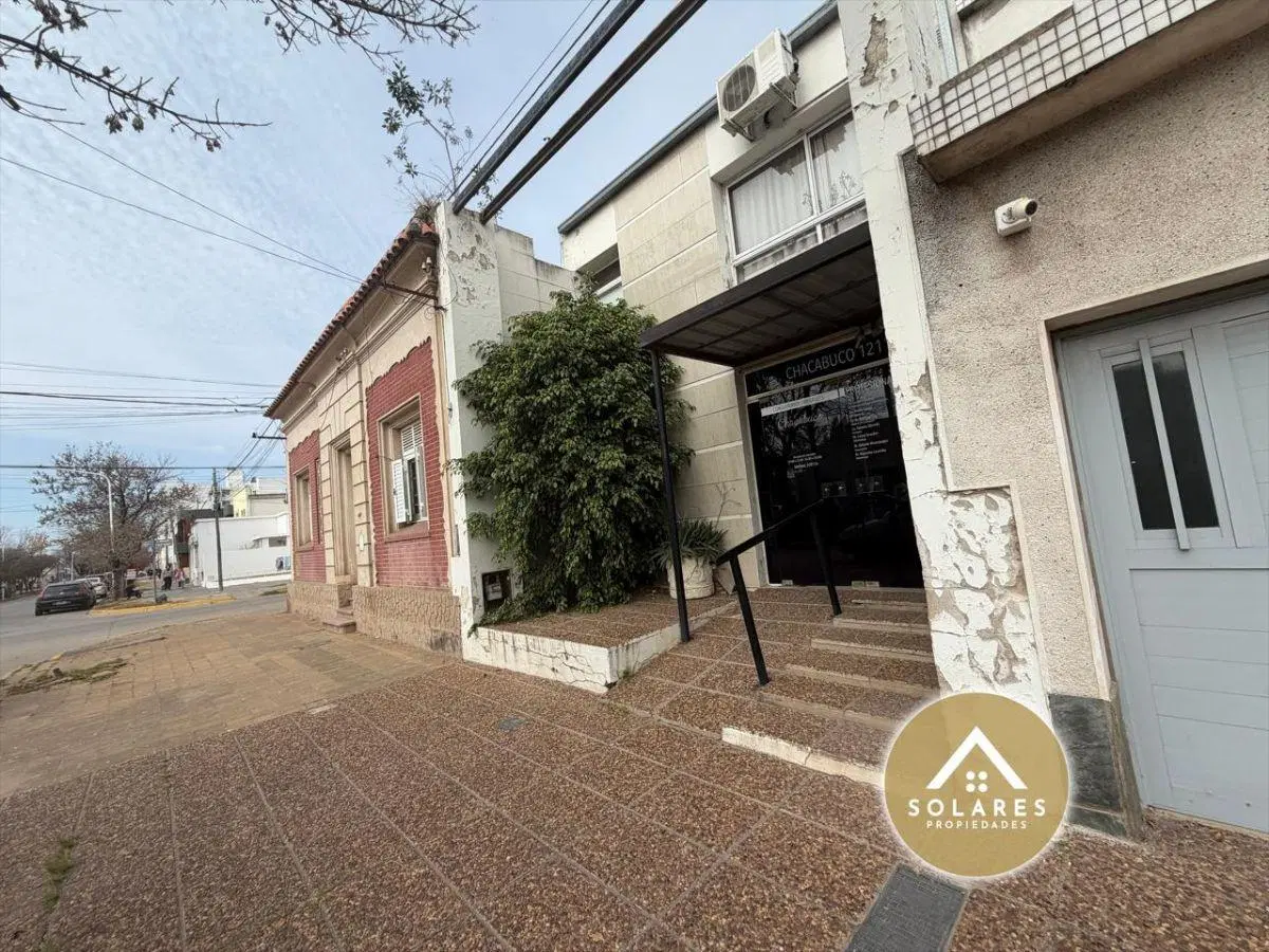 Inmueble en excepcional ubicacion 5