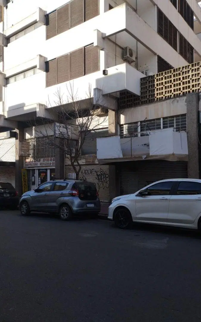 Local comercial en alquiler Barrio Centro 5