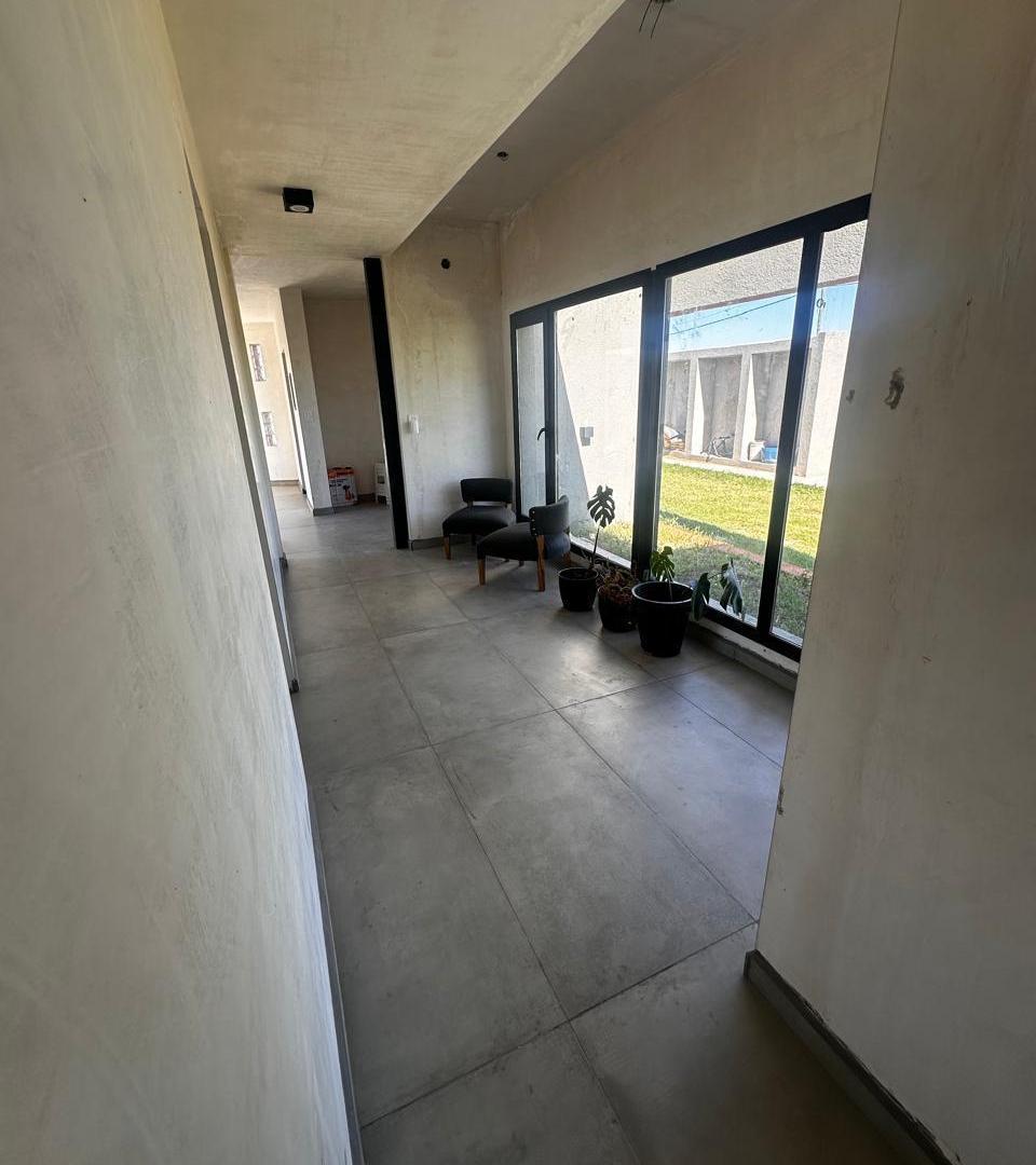 Foto de VENTA CASA 4 DORM CON PILETA ANISACATE CORDOBA, imagen 2