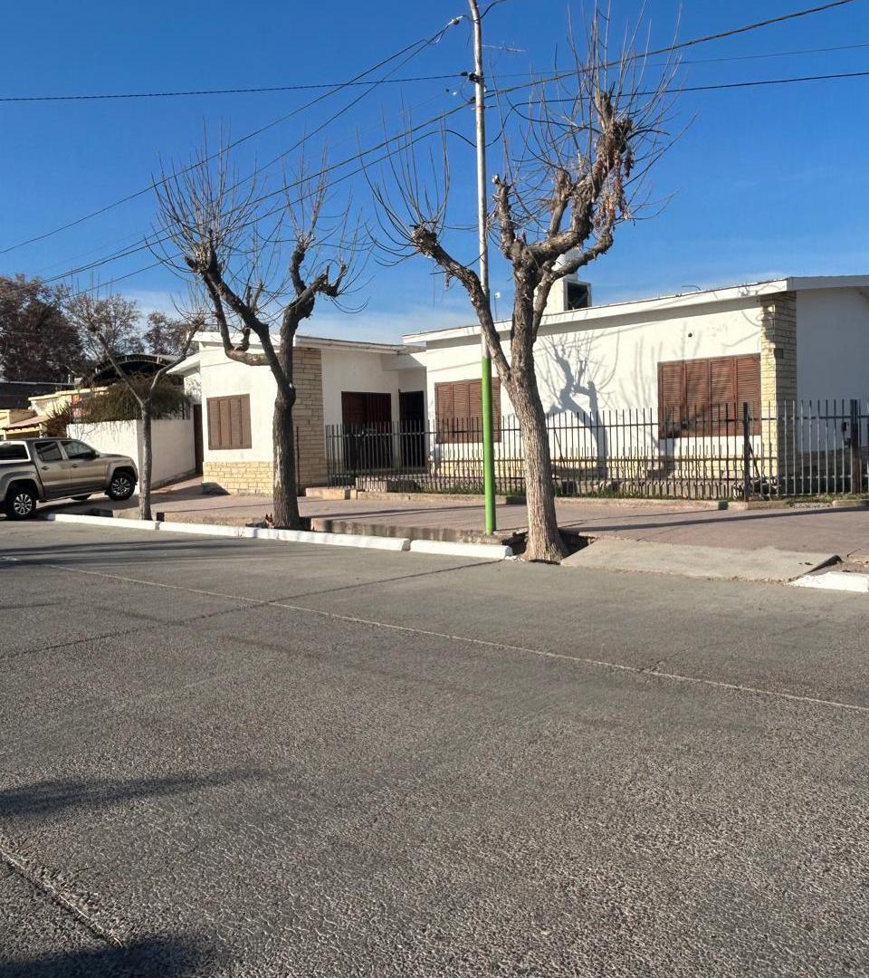 Casa en Venta de 3 dormitorios en La Colonia, Junín, Mendoza