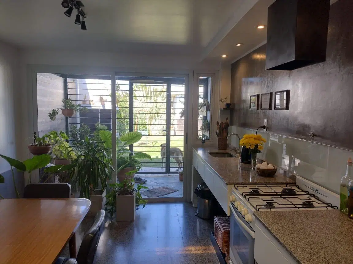 Casa en Venta en San Martin - Barrio Jardin totalmente modernizada 3
