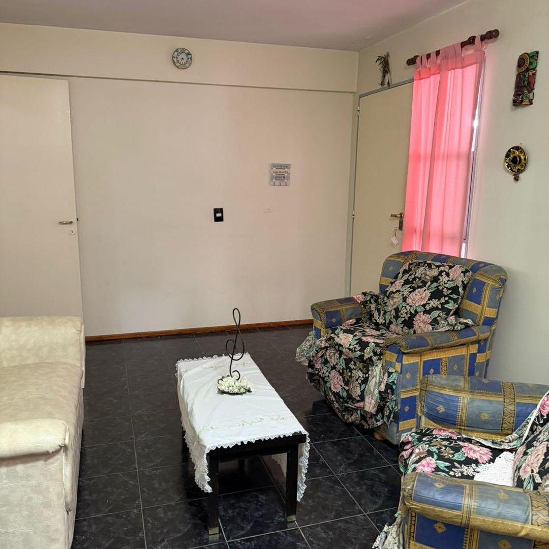 Foto de Casa en Venta calle Huarpes, B° Supe, Godoy Cruz, imagen 2