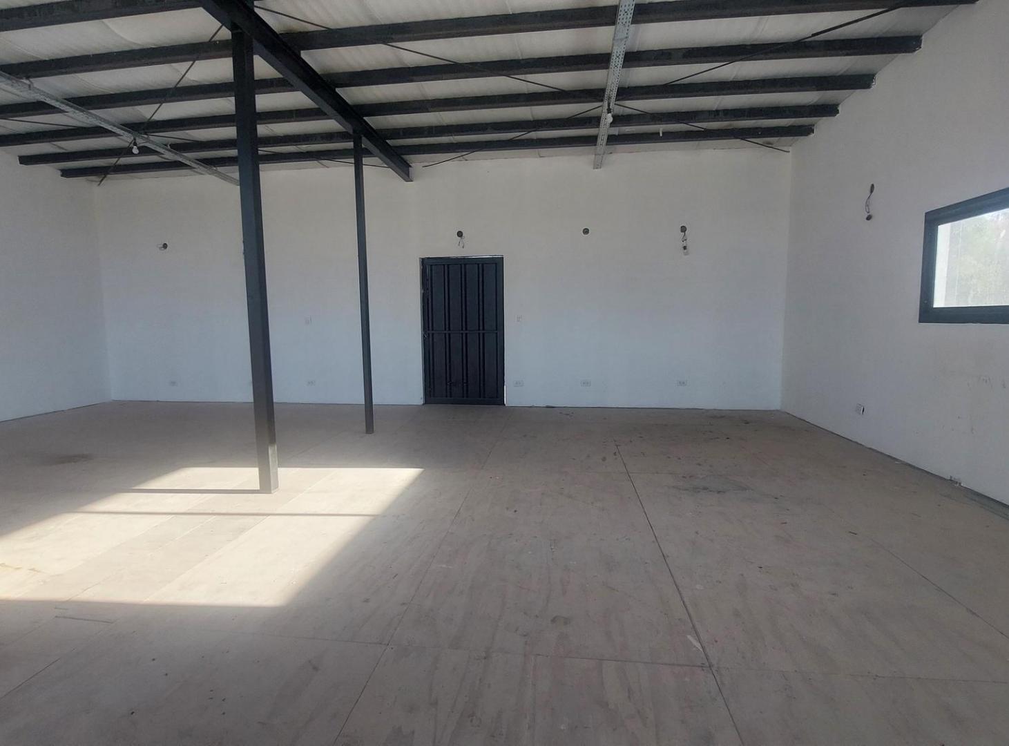 Foto de Oficina en Alquiler 70 m2 en Chacras de Coria, Luján, imagen 1