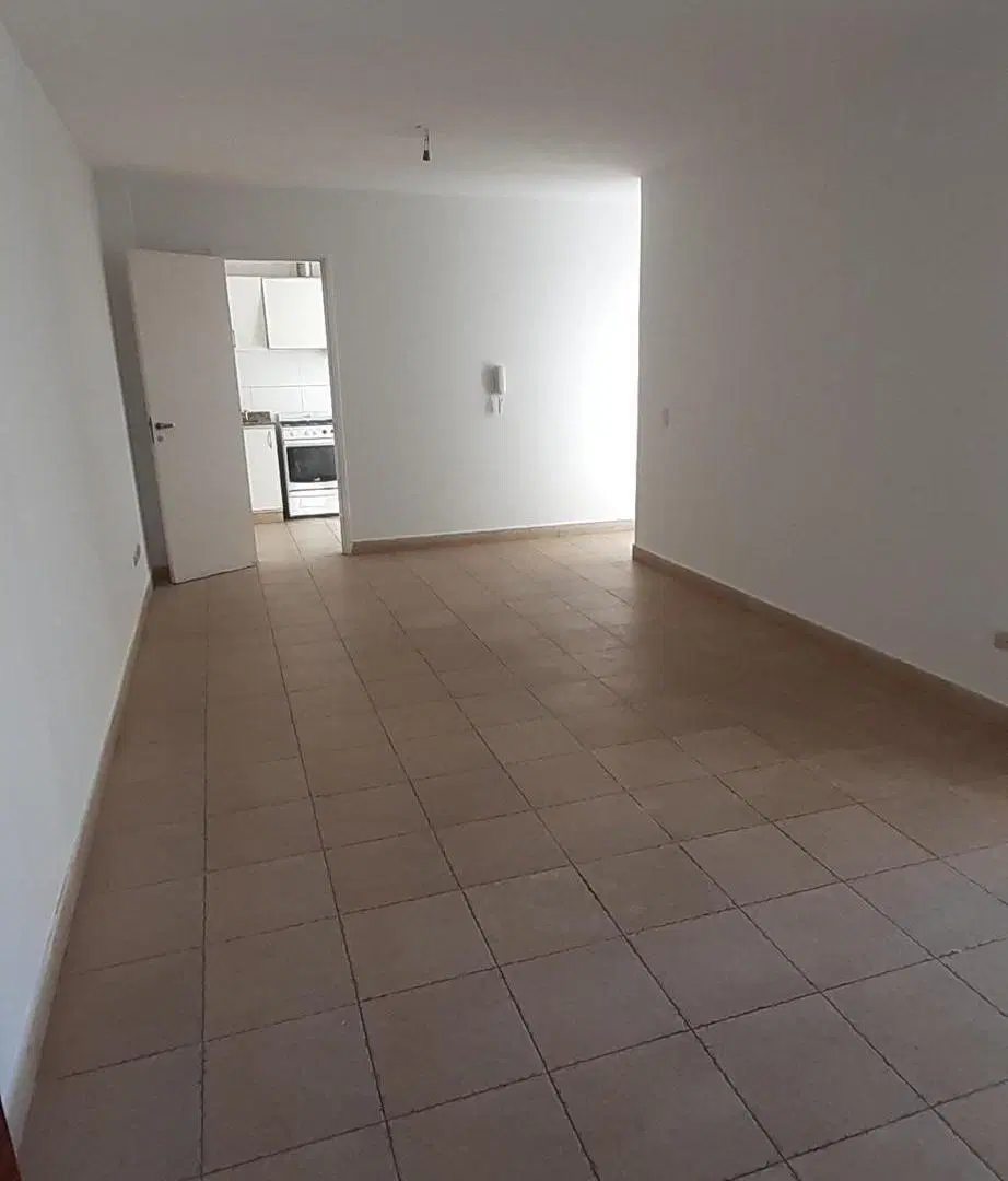Departamento en Alquiler 2 Habitaciones, Sexta Sección, Ciudad. 2