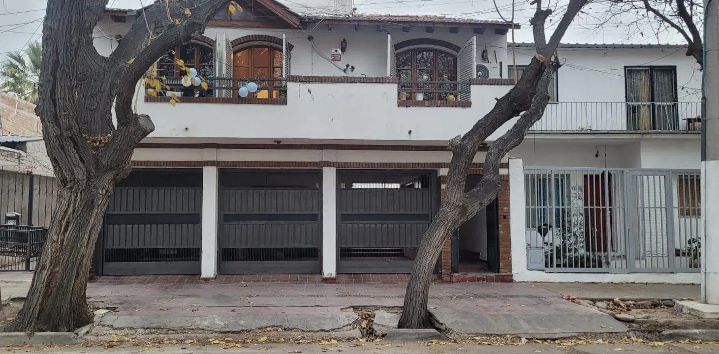 Departamento en Alquiler dos habitaciones y cochera, Sexta Sección 8