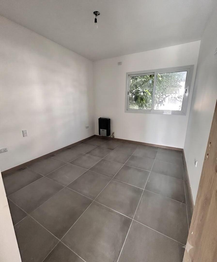Foto de Departamento en Alquiler 1 Dorm. C/cochera, Sexta Sección, Ciudad., imagen 2
