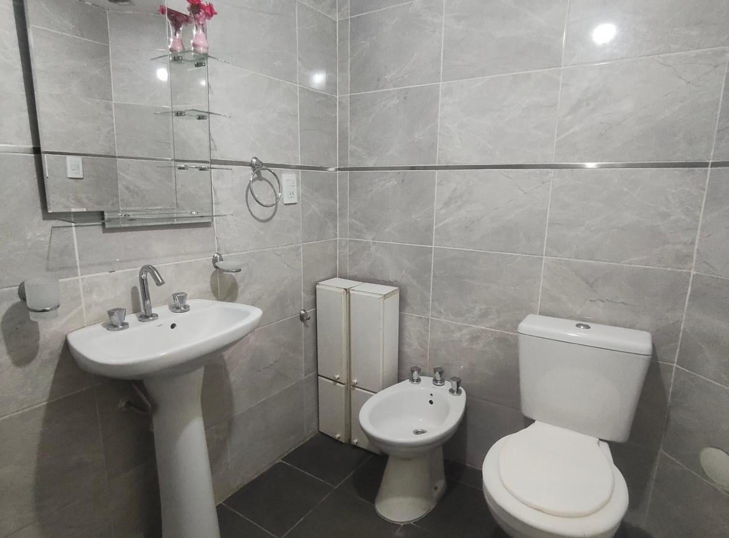 Foto de ALQUILER DE DEPARTAMENTO (OPCIÓN AMOBLADO) 2 DORM. B° CHILLCANI GLLEN, imagen 3